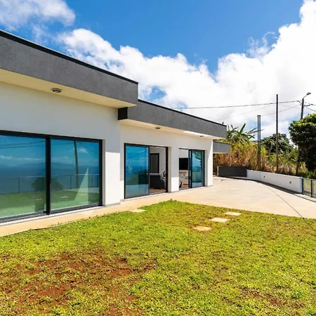 Coto House 23